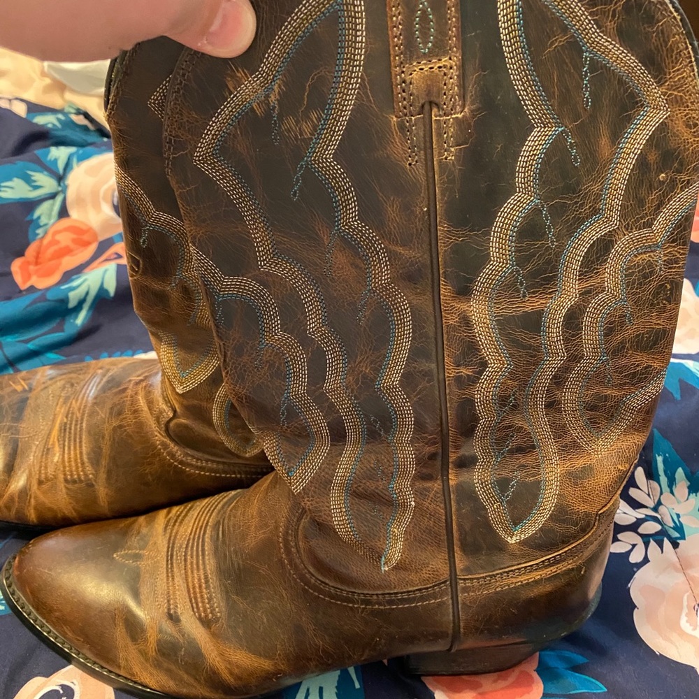Ariat cowboy boots